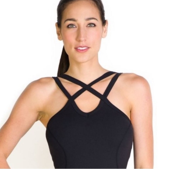 KIRAGRACE Black Grace Caged Strappy Yoga Crop Top Size M - Picture 9 of 11